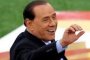 700 снимки уличават Берлускони във връзки с млади момичета