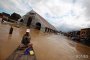 55 станаха жертвите на тайфуна "Кецана" във Виетнам 