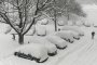 Сняг и дъжд блокираха България