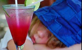 Рекламата подтиква децата да пият алкохол, оплакват се потребители