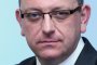 Културният министър не иска да награждават майка му