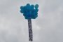 Младежи от ГЕРБ пуснаха балони в небето с искане за оставка 