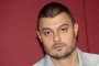 Партиите в парламента да спрат да се излагат, призова Бареков