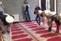  В Холандия учат деца как да се молят в джамия 