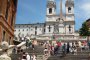  Българи обраха десетки туристи с фалшив банкомат в Рим 