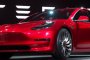  Tesla поиска по още $2500 от клиенти, поръчали Model 3