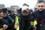   Полицията осакати до живот лидер на Жълтите жилетки