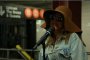  Дегизираната Кристина Агилера "взриви" с глас метростанция в Ню Йорк
