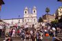 Забраниха сядането на Испанските стълби в Рим