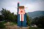 Изгориха статуята на Тръмп в Словения 