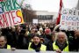 Френските профсъюзи възобновиха протестите срещу Макрон