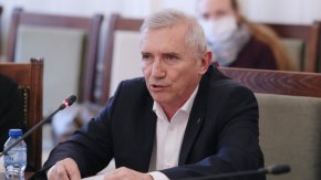 Кадровите промени са по искане на министъра на транспорта и съобщенията Николай Събев