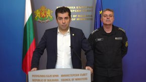  България се присъединява към другите страни в ЕС и НАТО