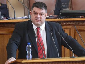 „БСП за България“ ще гласува „за“ смяната на военния министър Стефан Янев