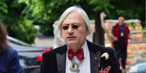 Лети птиче, лети Дендуче... и не се обръщай назад!”, пише актрисата Касиел Ноа Ашер за публициста