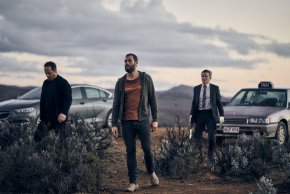 
Драматичният мини сериал Туристът с участието на номинирания за Златен глобус Джейми Дорнан