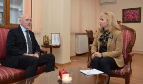 На среща с омбудсмана Диана Ковачева на 11 януари министърът на транспорта на Промяната Николай Събев обеща официално нещо, което предизборно беше убеден, че ще направи