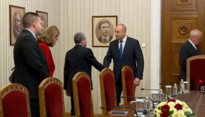 По думите му от ИТН вярват, че с оглед на кризисната ситуация е най-добре да се сформира правителство