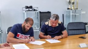  Договор с клуба от Самоков подписа един от най-добрите играчи в България и националния отбор Чавдар Костов.