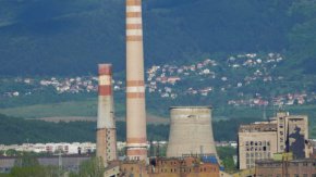     Според новото инвестиционно намерение Топлофикация Перник ще инвестира в още 2 газови когенератора, с чието пускане в експлоатация ще намали значително количеството използвани въглища.