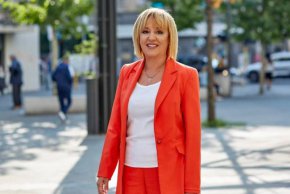 Тя пожела още учебната година да бъде успешна за всички, да не е прекъсвана принудително