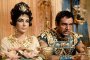 Елизабет Тейлър е в ролята на Клеопатра, а Ричард Бъртън - на Марк Антоний