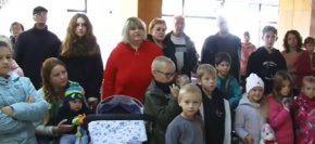 "Имаме писмо от украинския министър на спорта с настояване да бъде оказана помощ при настаняването и изхранването на отбора", заяви тя, предаде Нова тв.

 
