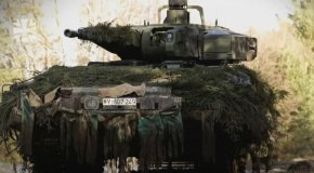 
"Нашите войски трябва да могат да разчитат на това, че оръжейните системи ще бъдат здрави и стабилни дори в бойни условия", заяви Ламбрехт, като същевременно увери съюзниците от НАТО, че от 2023 г. те могат да продължат да разчитат на Берлин да изпълнява задълженията си за готовност като част от съвместните оперативни сили (VJTF).