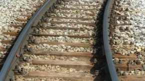 
Причина за инцидента е авариен ремонт на съоръжение от железния път, съобщават от БДЖ.