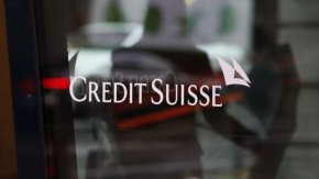 
Долната камара на парламента на Швейцария отхвърли със задна дата спасяването на банката, а разгорещените дебати продължиха до ранните часове на сряда. Депутатите са обсъждали и други мерки, свързани с Credit Suisse, предаде Ройтерс.