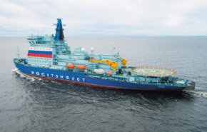 
"Тази програма ще осигури по-нататъшното развитие на пътническия флот. Планира се изграждането на повече от 70 модерни и удобни хидробуса, електрически речни автобуси и круизни катамарани", добави той.