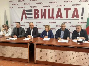 
Нереалистично е бюджетният дефицит да се свали на 3% в рамките на една година – това би увредило икономиката най-вече поради липсата на капиталови разходи