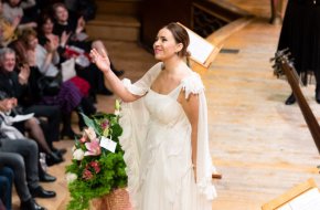 На 24 -ти май Йончева ще излезе на сцената на Миланската Ла Скала заедно с тенора Йонас Кауфман в новата постановка на Андре Шение. През юни пък тя ще дебютира в Мадам Бътерфлай на Пучини във Виенската опера.
