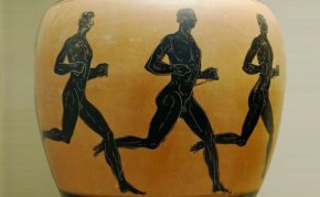 На 1 юли 776 г. пр. н. е. в град Олимпия са открити първите общогръцки олимпийски игр