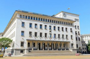 
От Българската народна банка също отчитат ръст на засечените фалшиви пари. Само за последното тримесечие броят на задържаните банкноти менте е скочил с пъти, показват данните.