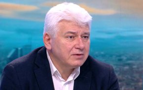 Божанков се изказа и във връзка с отнемането на автомобилите, където призна, че са направили много голяма грешка, с определението интимна връзка и т.н.", заяви проф. Пламен Киров пред БТВ.