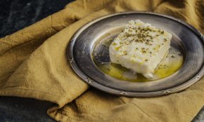 
Гостът отново посочи, че масово слагат краве мляко в продуктите, които са рекламирани като овчи.