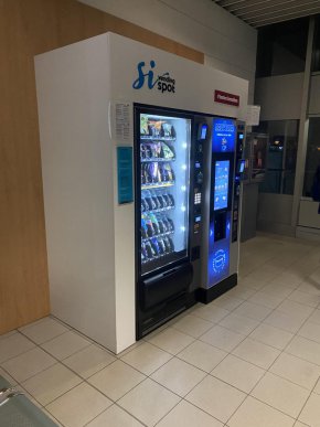   Крадлив автомат гълта банкноти на Летище София