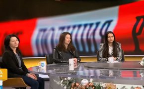 Дъщерите и бившата съпругата на бившия републикански шампион по борба 