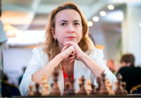 Гросмайстор Антоанета Стефанова спечели сребърен медал от европейското първенство по ускорен шахмат за жени, което се проведе в Монте Карло.