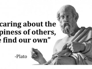 Като се грижим за щастието на другите откриваме своето собствено Платон