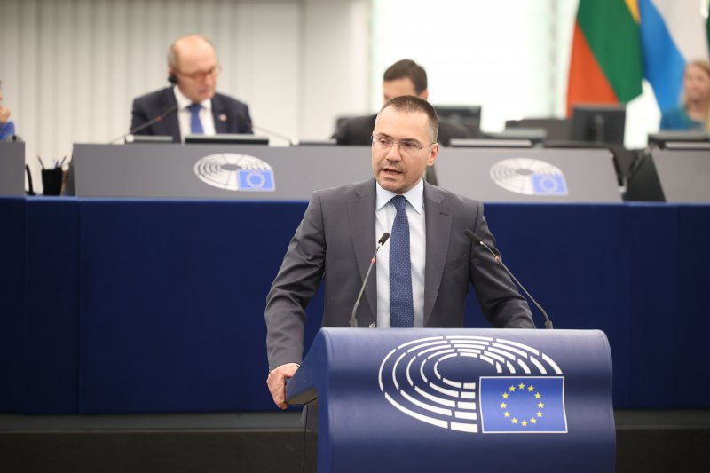 Днес българският представител в Европейския парламент Ангел Джамбазки изпрати официално
