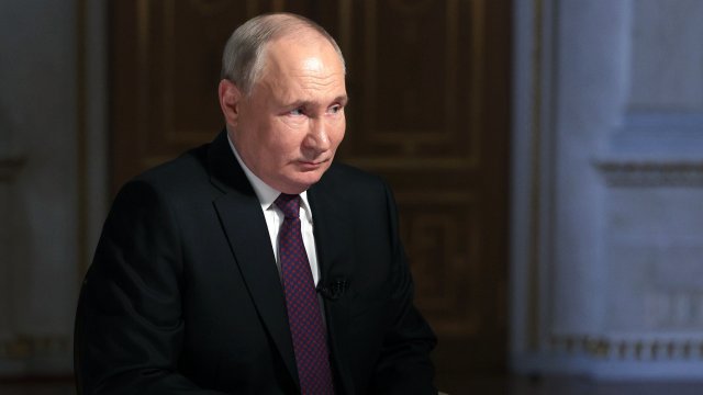 Очаква се действащият президент Владимир Путин да спечели президентските избори