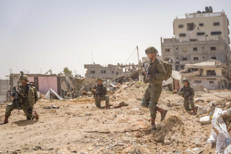 Израел ще мобилизира две допълнителни бригади за операции в Газа,