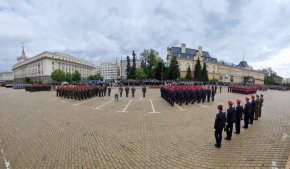 Без парад ще премине празникът на армията