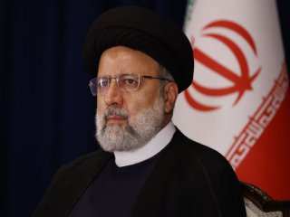 Иранските държавни медии потвърдиха че президентът Ебрахим Раиси е загинал
