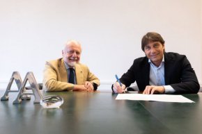 Наполи официално обяви назначаването на Антонио Конте за старши треньор на отбора