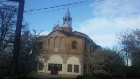 храм "Св. Кирил и Методий" в град Свищов