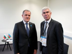 Димитър Главчев на срещата си с министъра на външните работи на Азербайджан Джейхун Байрамов