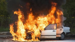 23-годишен изгоря в колата си след тежка катастрофа на пътя Пловдив-Асеновград